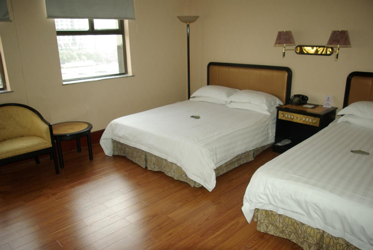 Bedroom 16