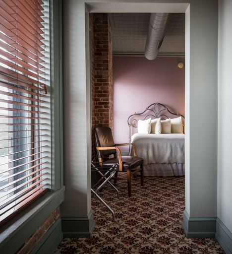 Bedroom 3, The Black Hawk Hotel, Black Hawk