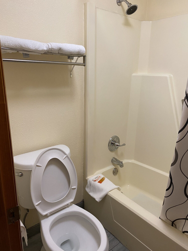 Bathroom 3, Cabarrus Inn, Cabarrus