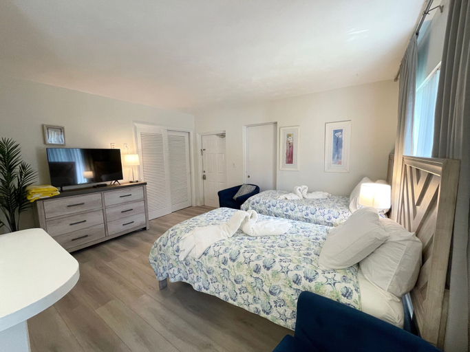 Bedroom 3, Tropic Isle Beach Resort, Broward