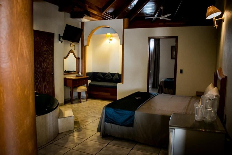 Bedroom 2, Hotel Frances, Guadalajara