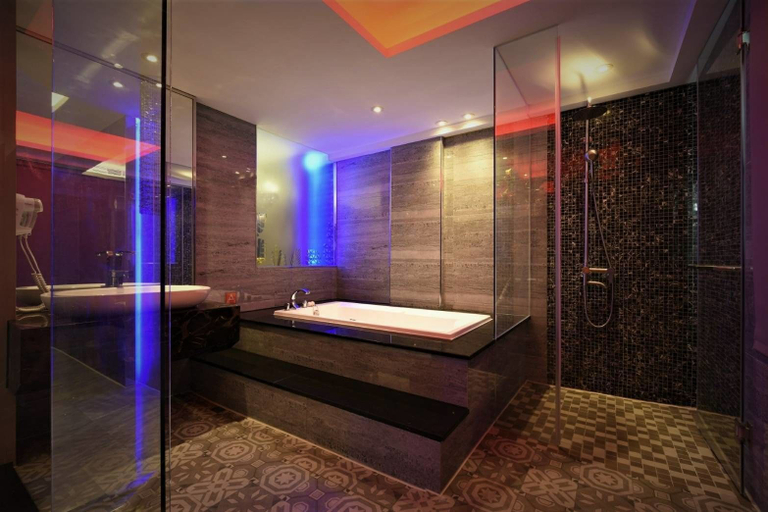 Bathroom 3, Shui Yue Boutique Motel, Taichung