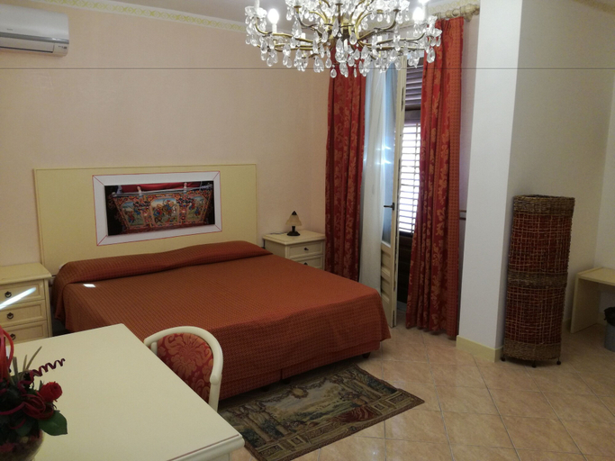 Bedroom 3, Hotel Centrale, Palermo