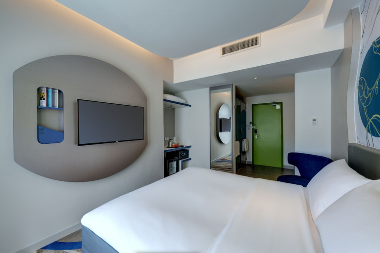 Bedroom 24