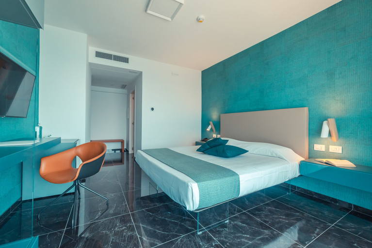 Bedroom 3, Nautilus Hotel, Messina