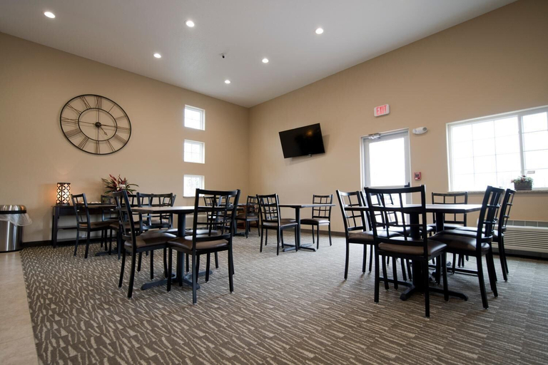 Food & Drinks 5, Cornerstone Inn & Suites, Fayette