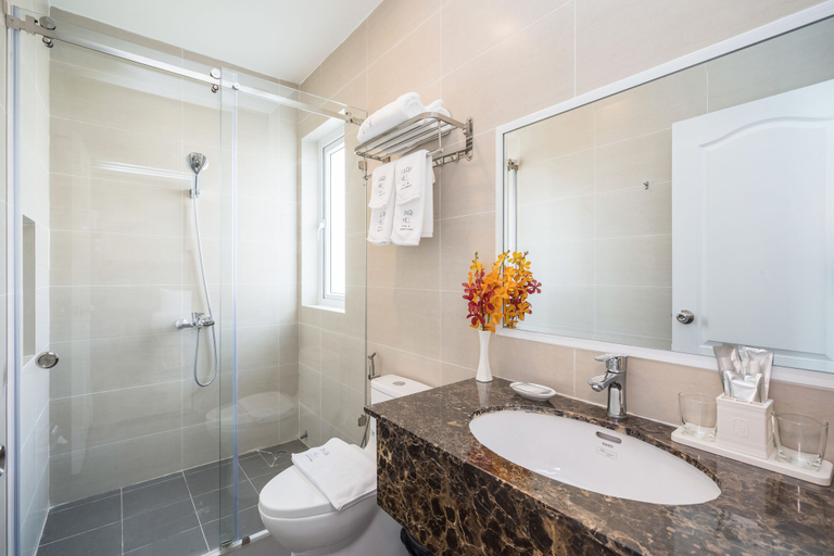 Bathroom 3, Parkhill Hotel & Apartment, District 7