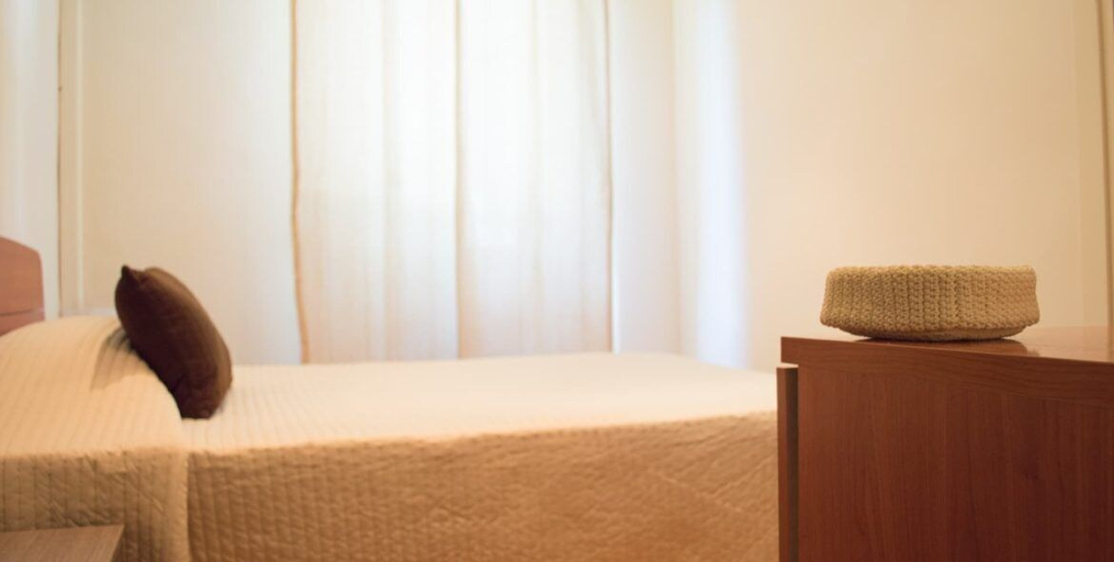 Bedroom 3, Guerrini Hotel, Livorno