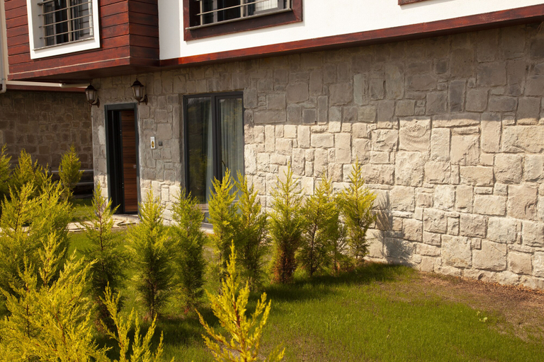 Others 5, Royal Villa, Arsin