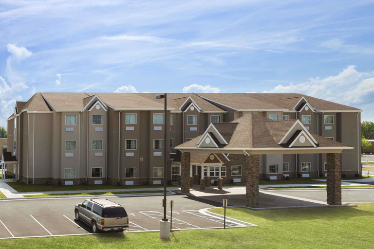 Exterior & Views 1, Sonesta Essential Fairmont, Marion