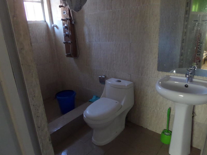 Bathroom 4, X Garden Hotel & Suites, Mainland