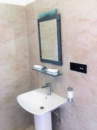 Bathroom 3, Bhutan Boutique Residency, Chang