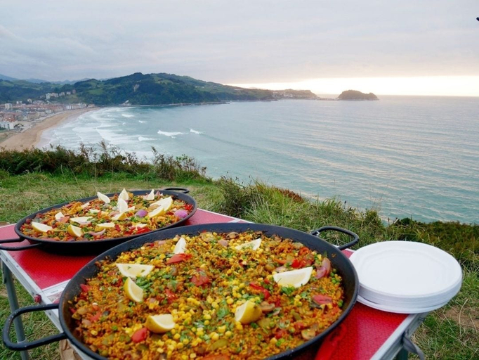 Food & Drinks 4, Zarautz Beachside Surf Camp, Guipúzcoa