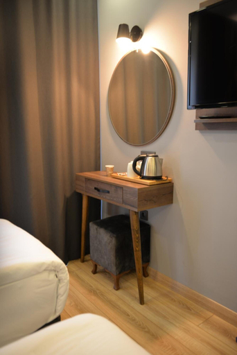 Bedroom 3, Basilissis Hotel, Fatih
