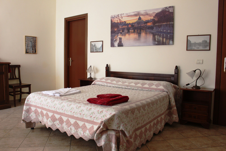 Bedroom 3, Ianus Guest House, Roma