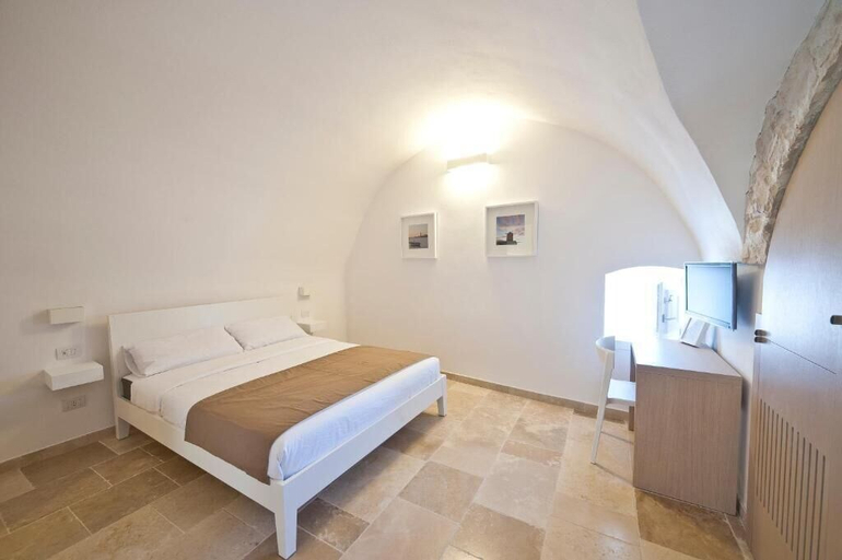 Bedroom 4, MoMa Molfetta Mare, Bari