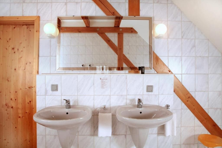 Bathroom 3, Hotel Rodebachmühle, Gotha