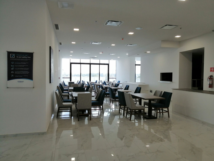 Food & Drinks 5, Wyndham Puebla Angelopolis, San Andrés Cholula