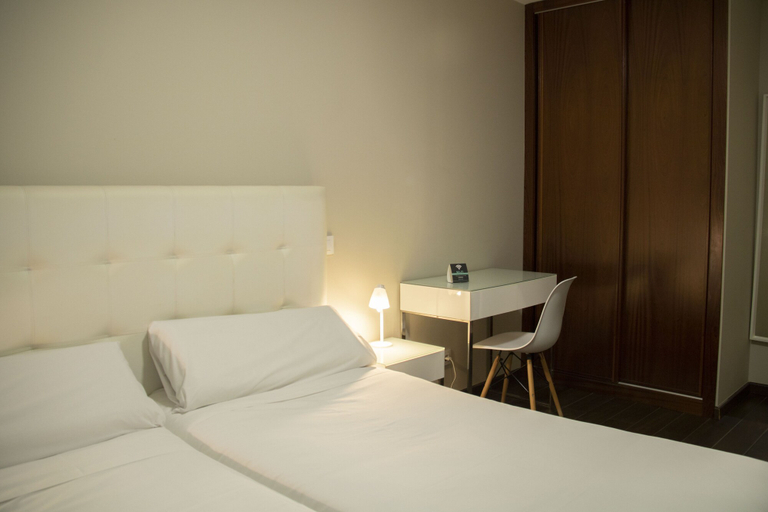 Bedroom 3, Alda Alborán Rooms, A Coruña