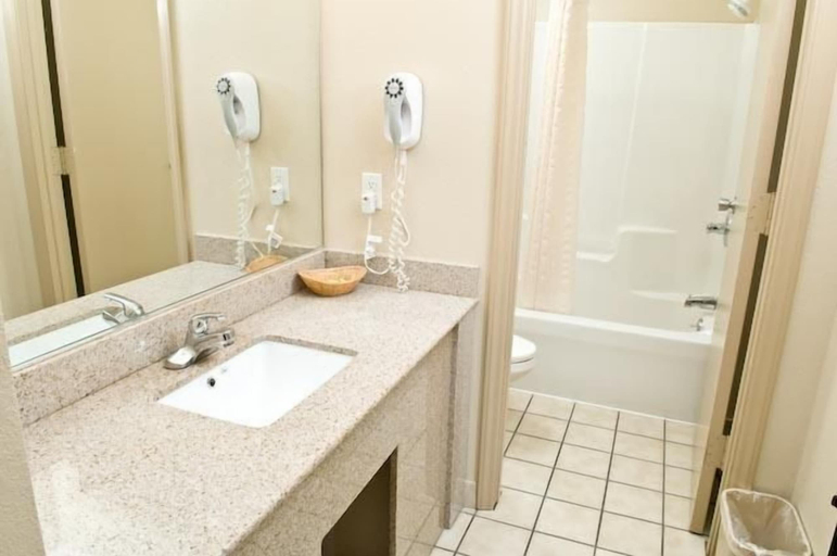 Bathroom 4, Guest Lodge Pageland, Chesterfield