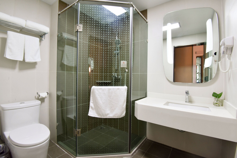Bathroom 5, Ibis Lanzhou Customs House Hotel, Lanzhou