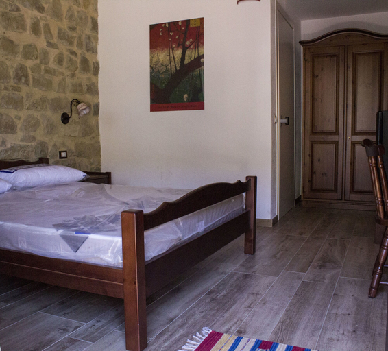 Bedroom 3, Le due querce, Messina