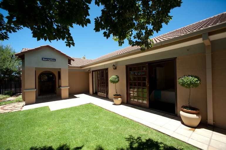 Exterior & Views, Rise and Shine Lodge, Mangaung