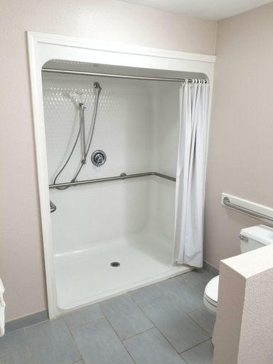 Bathroom 3, Cypress Inn, Pointe Coupee