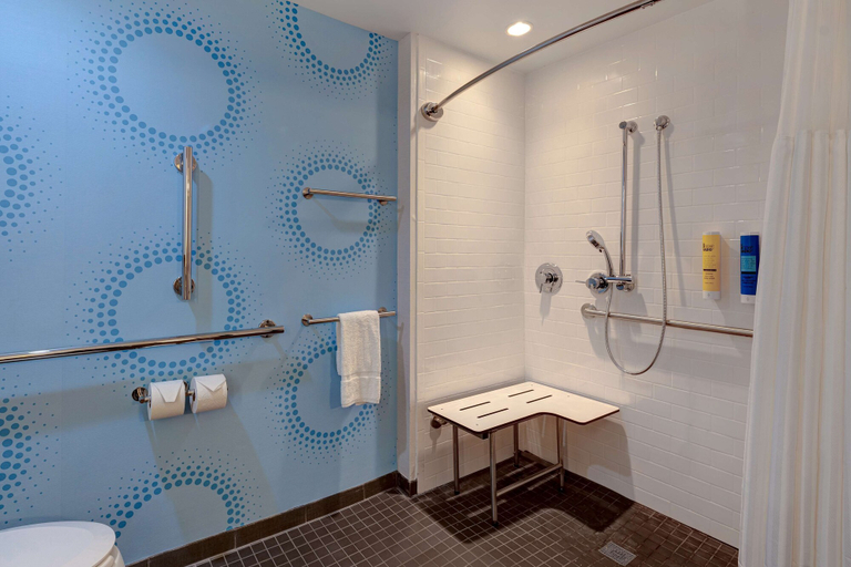 Bathroom 4, Tru by Hilton Grantville, PA, Dauphin