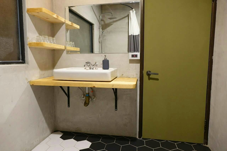 Bathroom 3, Grouppie Apartment, Pingtung