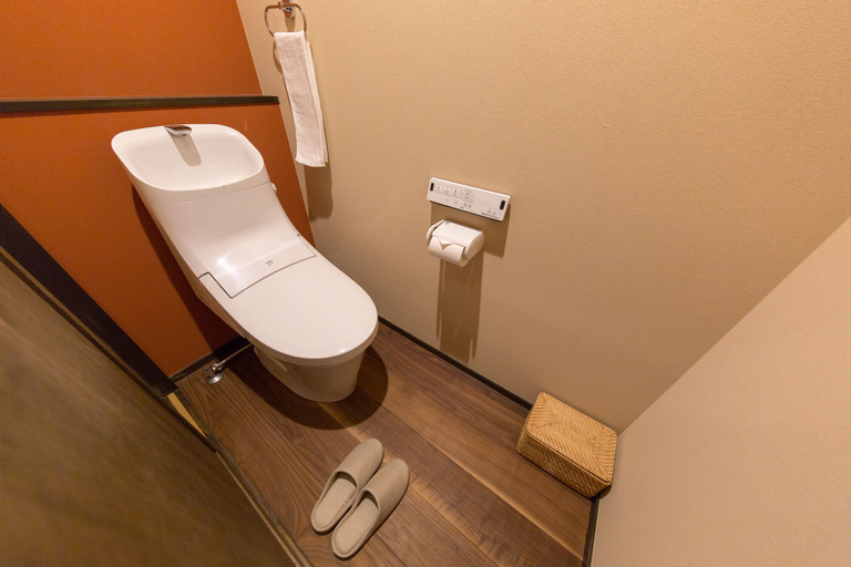 Bathroom 3, Sen Toji Uomitsu, Kyoto