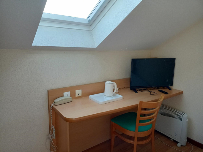 Bedroom 4, Kyriad Direct METZ NORD - Woippy, Moselle