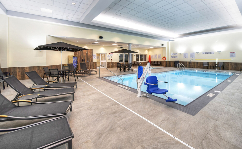 Sport & Beauty 5, Fairfield Inn & Suites by Marriott Ottawa Airport, Ottawa