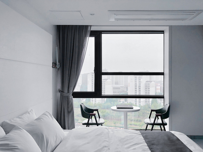 Bedroom 3, Rosabell Hotel, Ansan