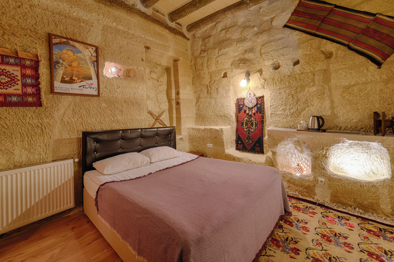 Bedroom 3, Avlu Cave House, Nevşehir