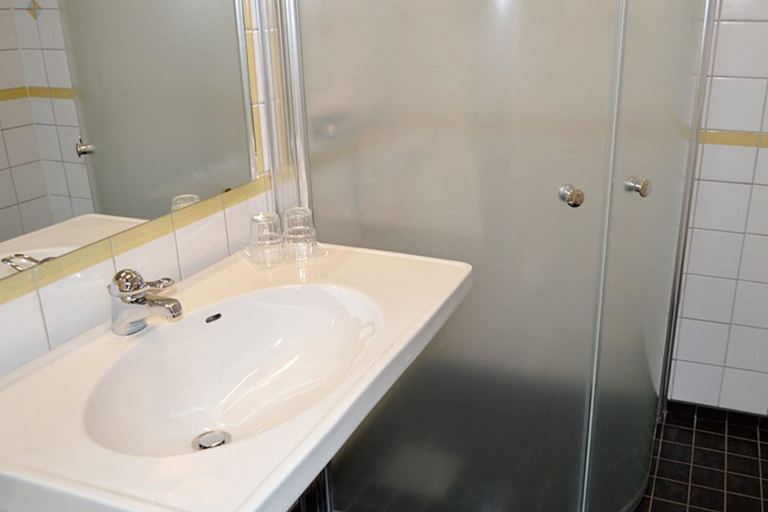 Bathroom 5, Quality Hotel Galaxen, Borlänge
