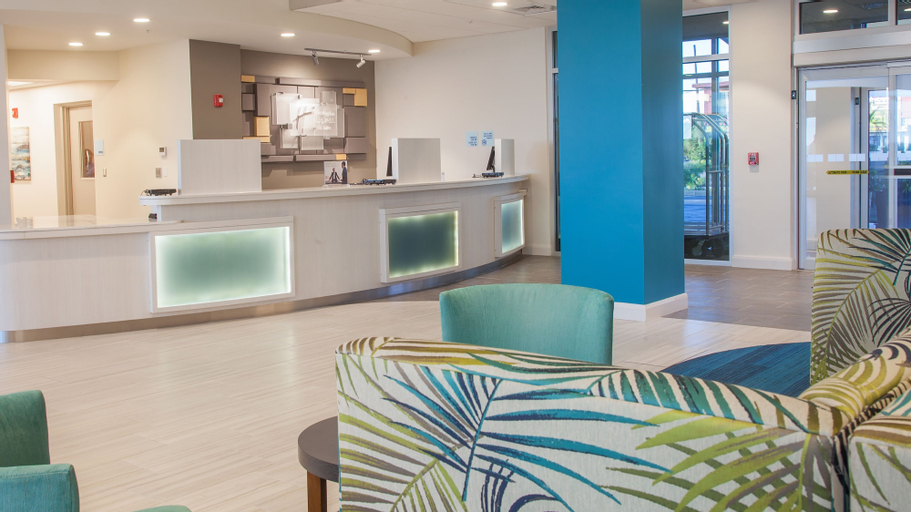 Public Area 3, Holiday Inn Express & Suites PANAMA CITY BEACH - BEACHFRONT, Bay