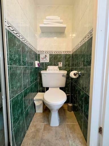 Bathroom 4, Bella Vista Lodge, Blackpool