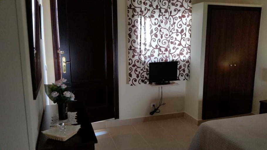 Bedroom 4, Hostal Málaga, Cádiz