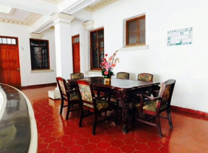Others 5, Hotel Urdinola, Saltillo