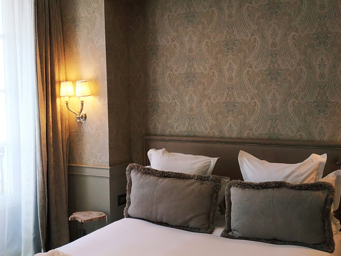 Bedroom 2, Hotel George Washington, Paris
