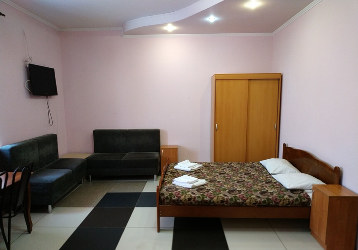 Others 5, Hotel Lira, Samara