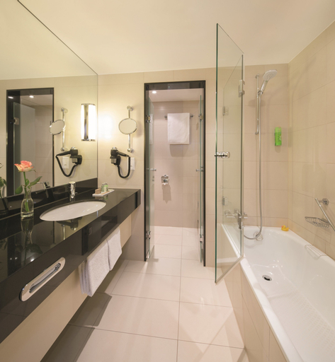 Bedroom 4, Mövenpick Hotel Egerkingen, Gäu