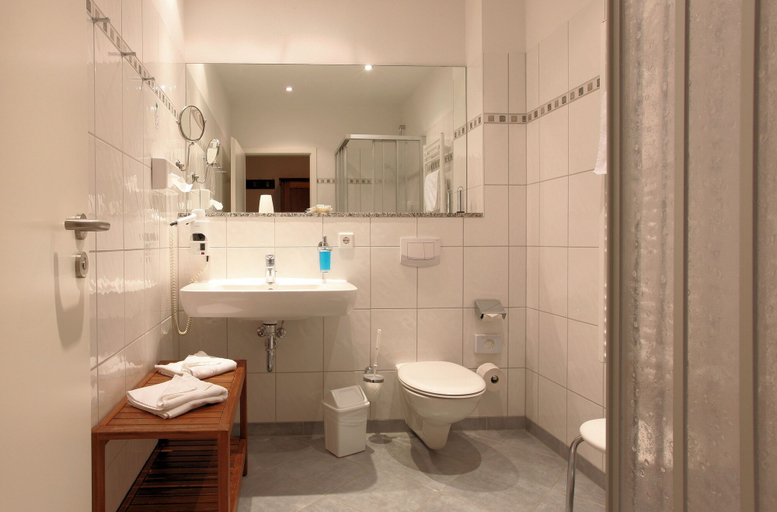 Bathroom 5, Hotel Badehaus Goor, Vorpommern-Rügen