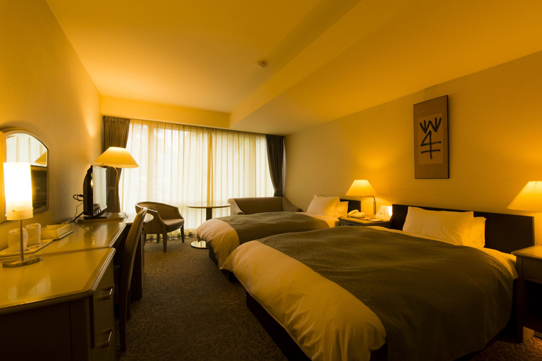 Bedroom 4, Hotel Shiragiku, Beppu