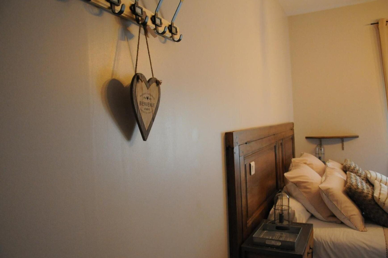Bedroom 4, Le Nid de Sigogne, Charente