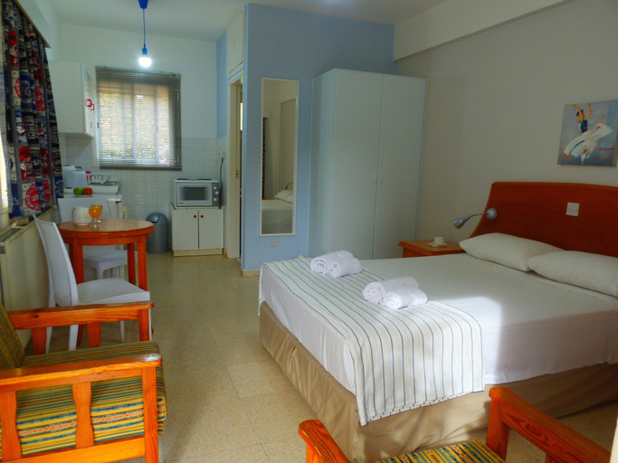 Bedroom 2, Light & Blue Gardens Apartments