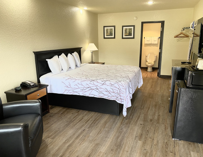 Bedroom 3, Travelers Inn Elizabeth City, Pasquotank