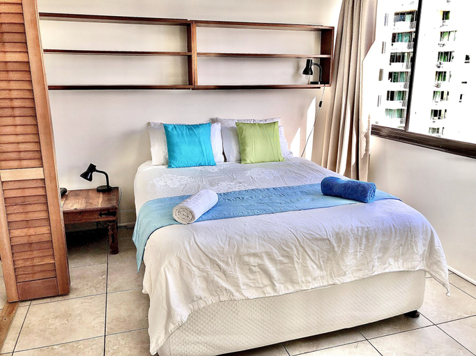 Bedroom 3, Cairns Apartment Esplanade Ocean Views, Cairns