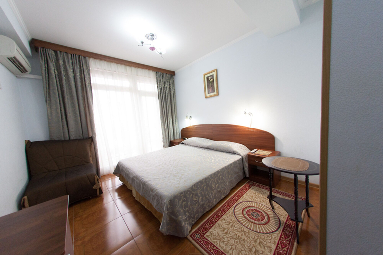 Bedroom 2, Dubai Hotel, Sochi gorsovet
